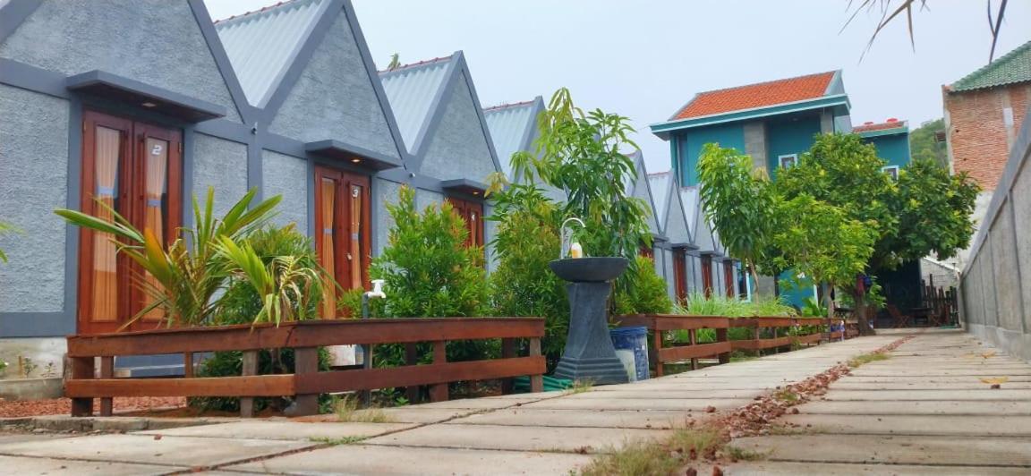 E2 Guest House كاريمونجاوا المظهر الخارجي الصورة