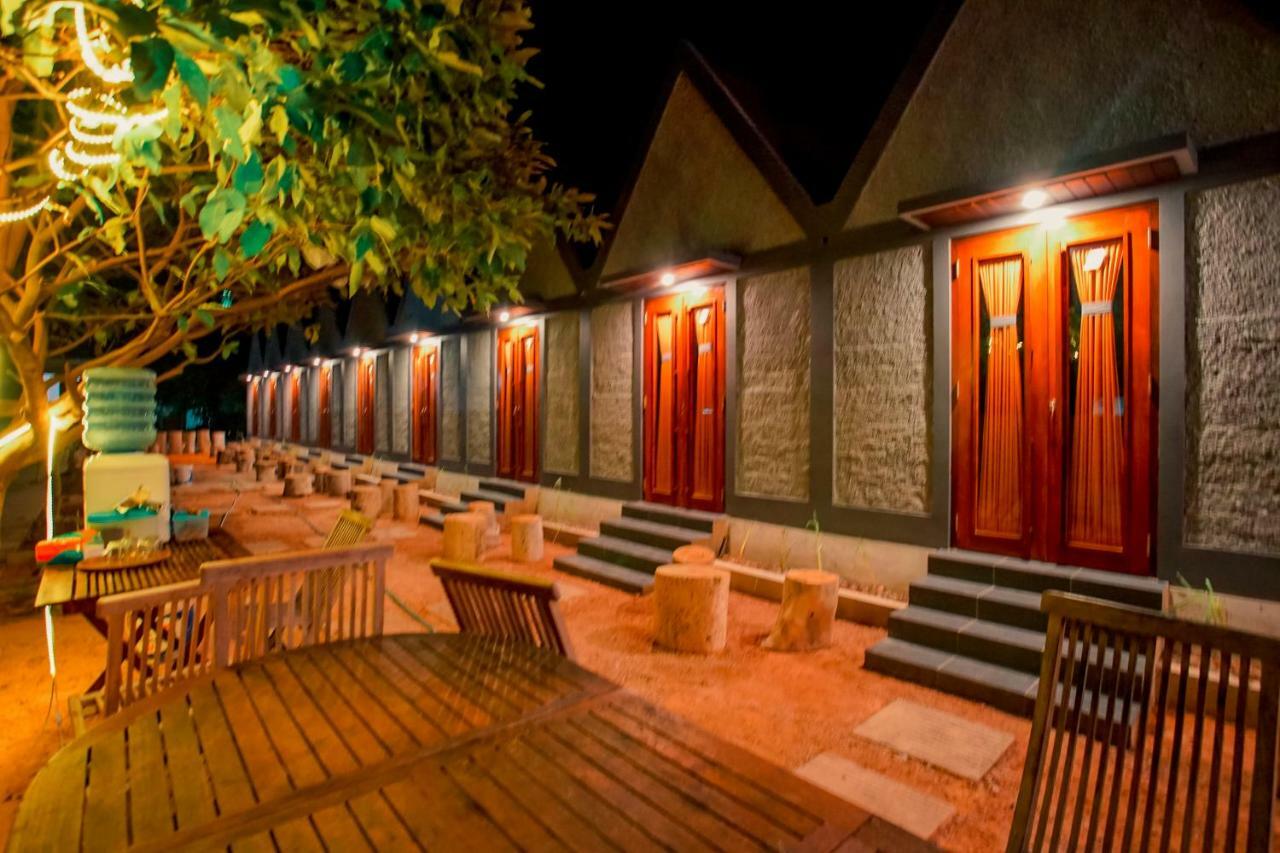 E2 Guest House كاريمونجاوا المظهر الخارجي الصورة