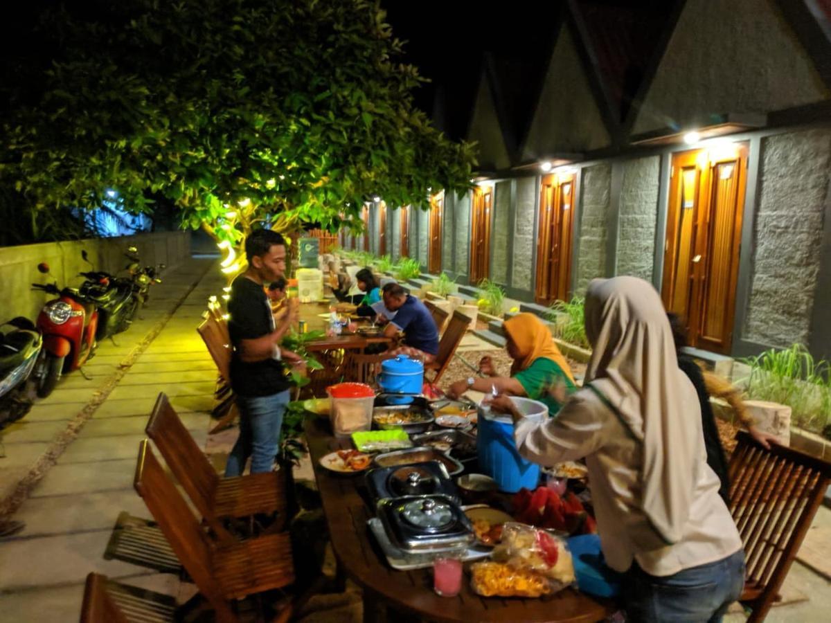 E2 Guest House كاريمونجاوا المظهر الخارجي الصورة